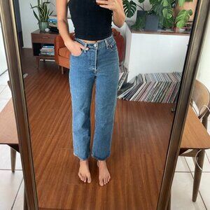 Levi's Ribcage Straight Ankle Dark / Medium Wash Jeans - Barely Worn